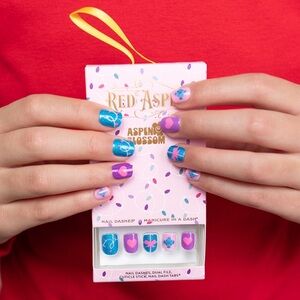 ⭐️ NEW Red Aspen